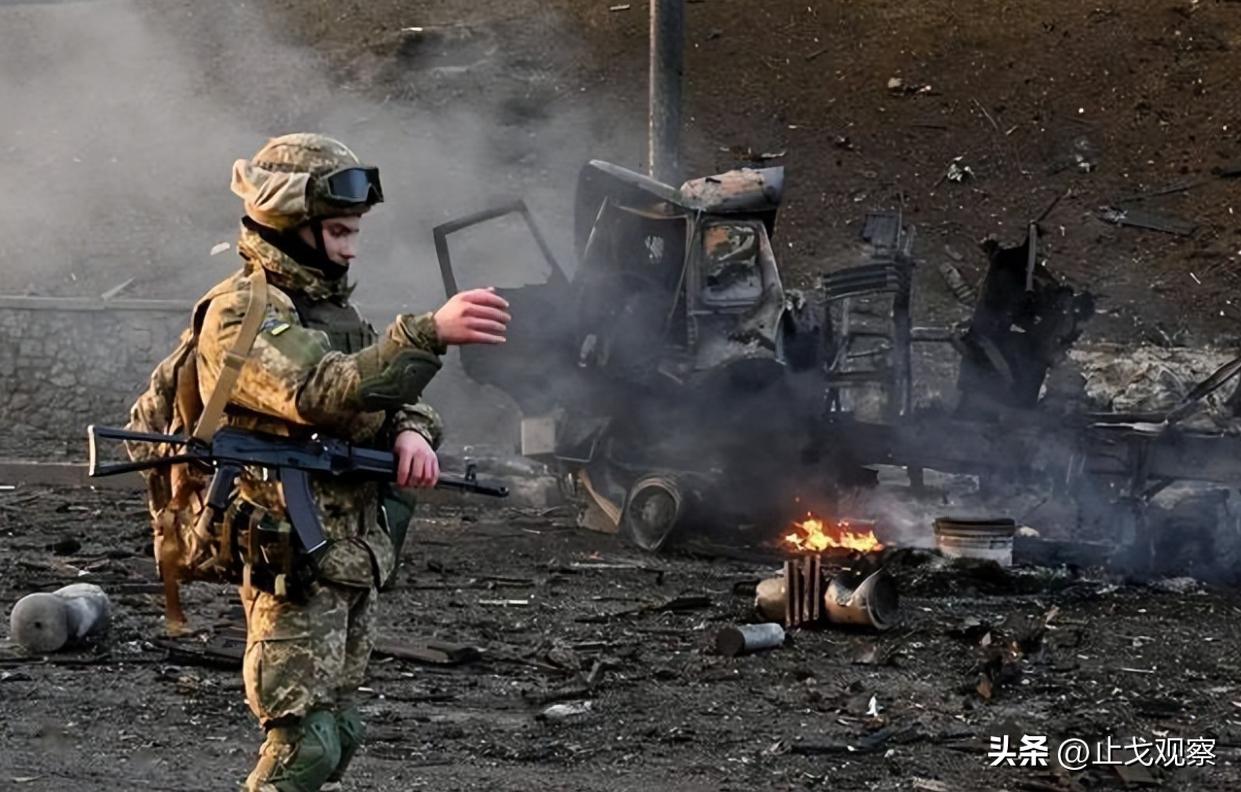 俄罗斯打击北约援乌武器基地,北约向俄展示核力量