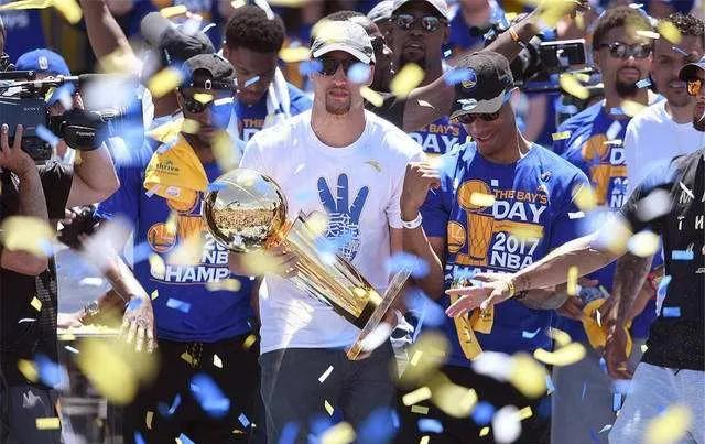 国内品牌签约的NBA球星一览，汤普森十年8000万美元性价比最高