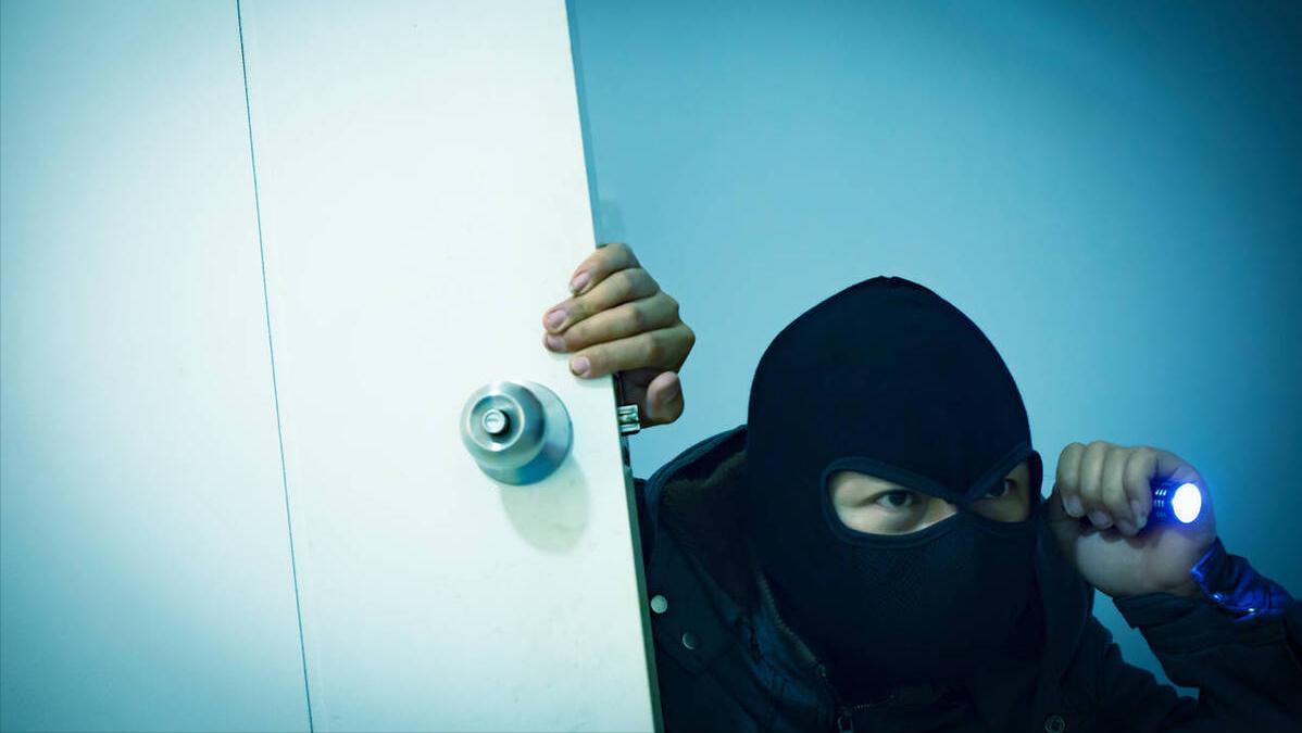 为什么中国喜欢装不锈钢防盗网,中国为什么要安防盗窗