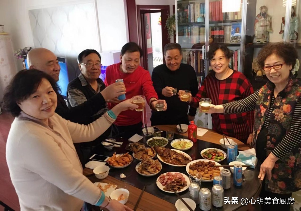 家庭长期存白酒的正确方法,家里存的酒应该放什么地方储存