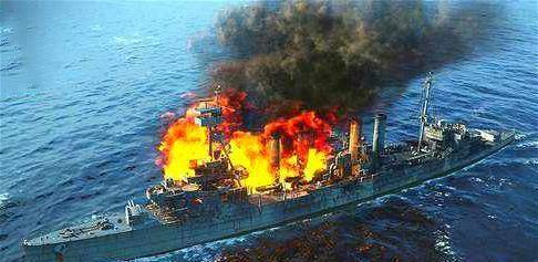 他被称为幽灵船长，曾击毁商船13万吨，被杀时敌军却向他鸣炮致敬