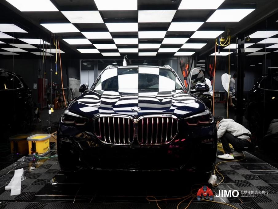 汽车贴膜有必要看着施工吗,车子有必要各种贴膜吗