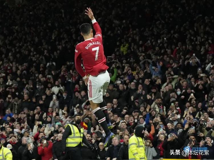 梦回18年世界杯c罗任意球破门,c罗生涯最无解10佳任意球