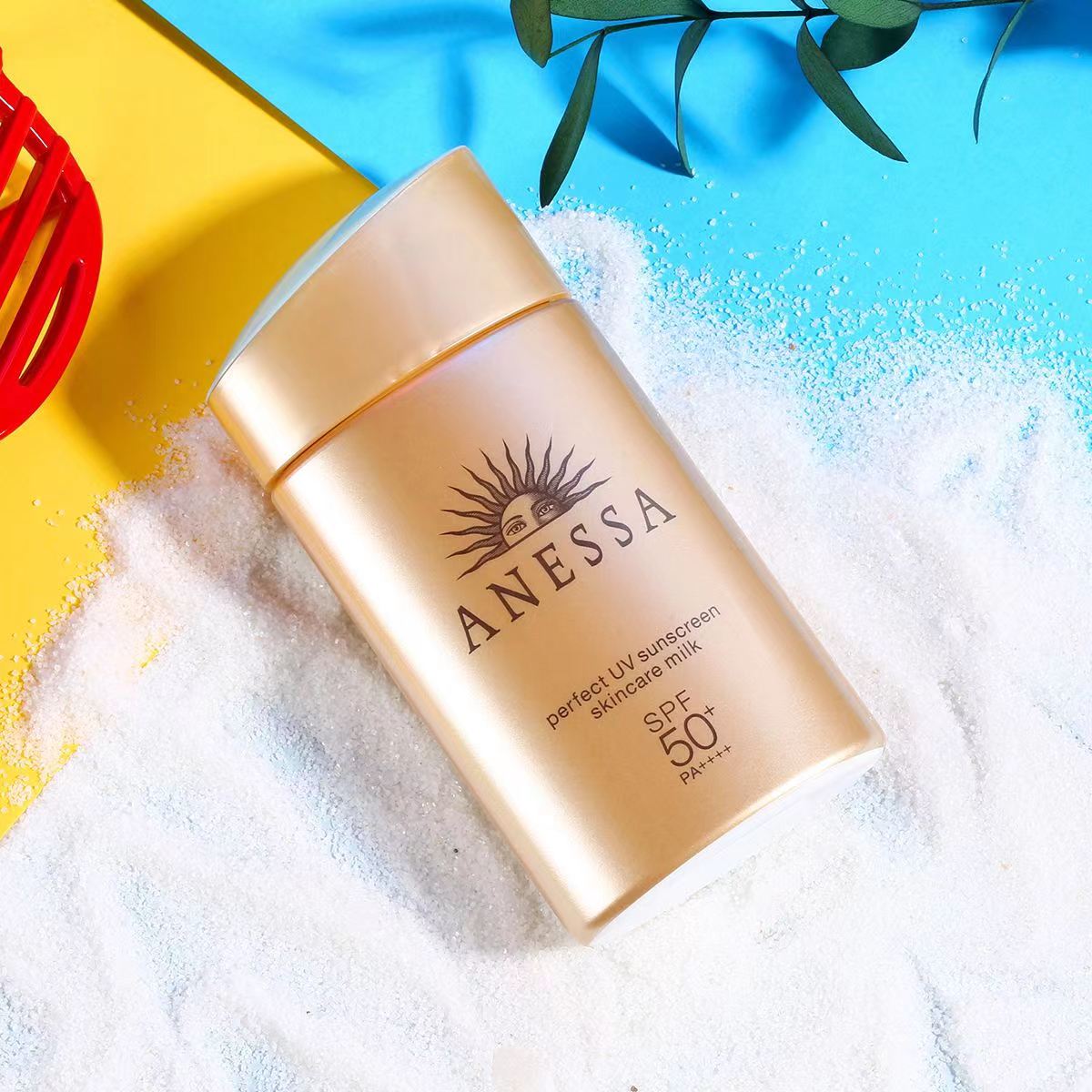 安耐晒小金瓶和小金管防晒霜测评,欧莱雅小金管防晒和安耐晒哪个好