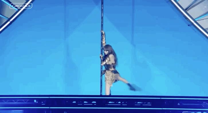 因身材太好被围观,因身材上热搜的博主