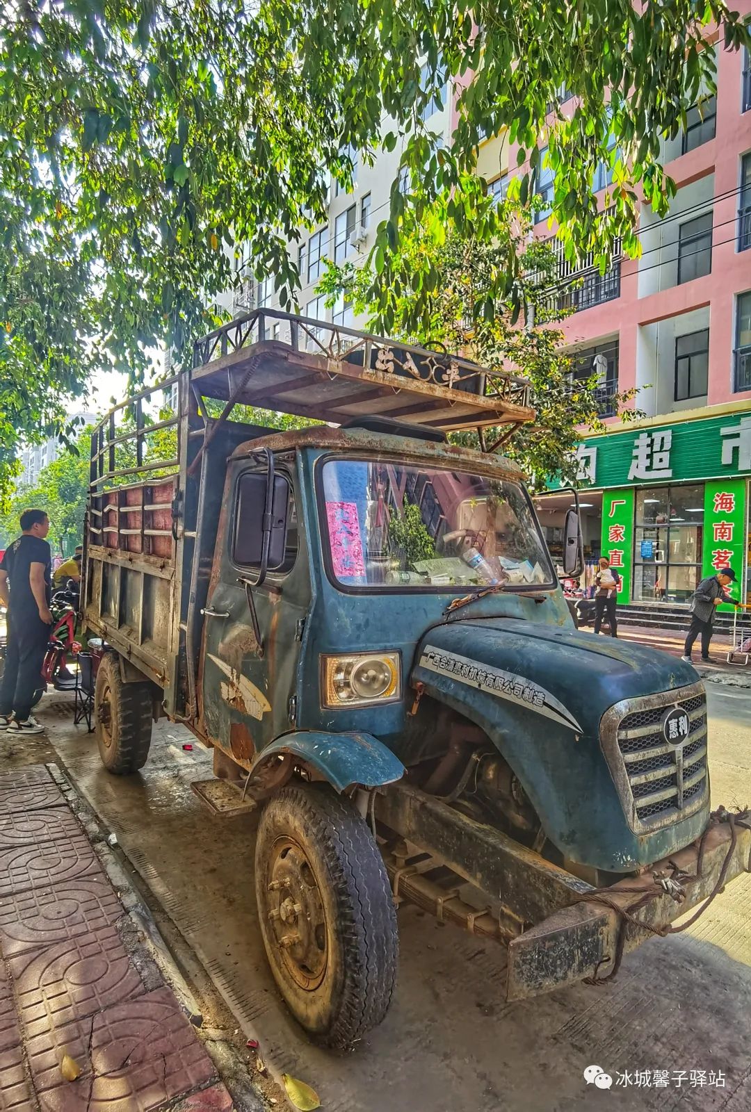 海南九所夜市,三亚九所夜市