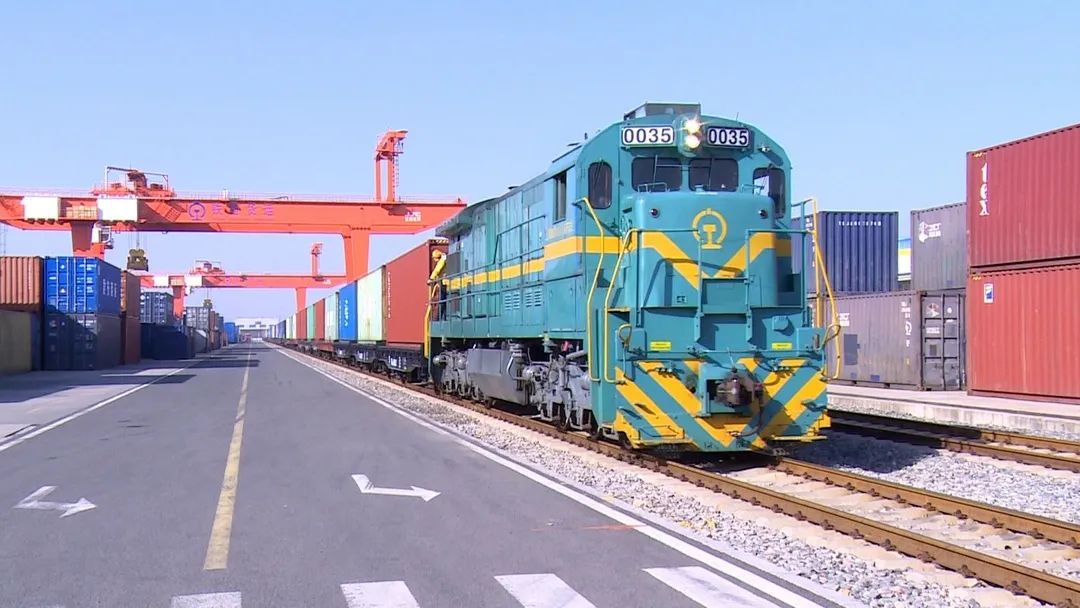 外贸逆势上扬实现较快增长,2020年出口贸易逆势增长1.5%