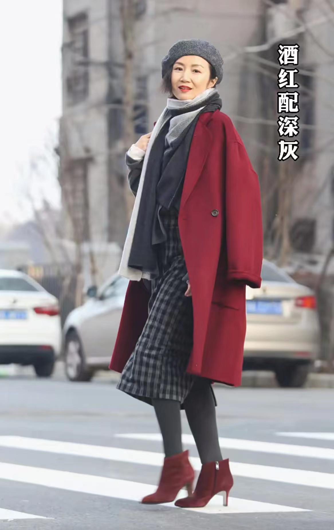 男装大衣搭配口诀,冬天大衣配色口诀