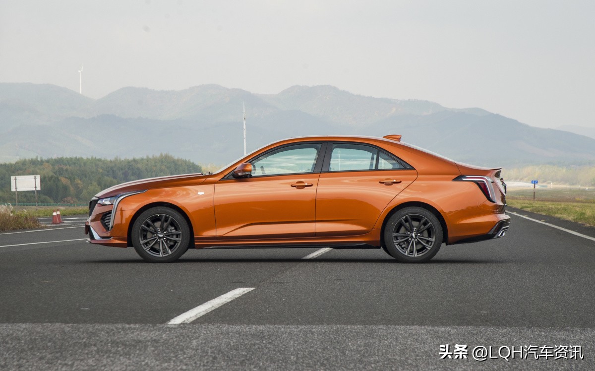 ct4和新帕萨特哪个值得购买,ct4和迈腾哪个更值得买