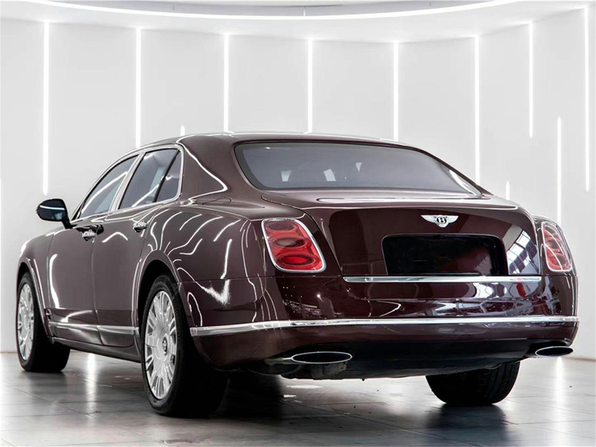 最便宜的全新宾利落地多少钱,宾利哪一款车最值得购买