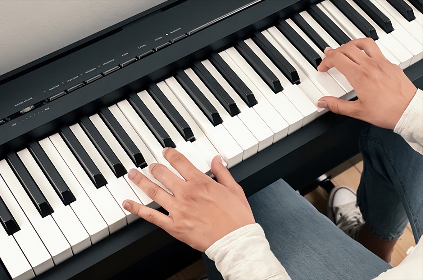 电钢琴初学者选哪款最好 (kawai电钢琴kdp120和雅马哈ydp 144)