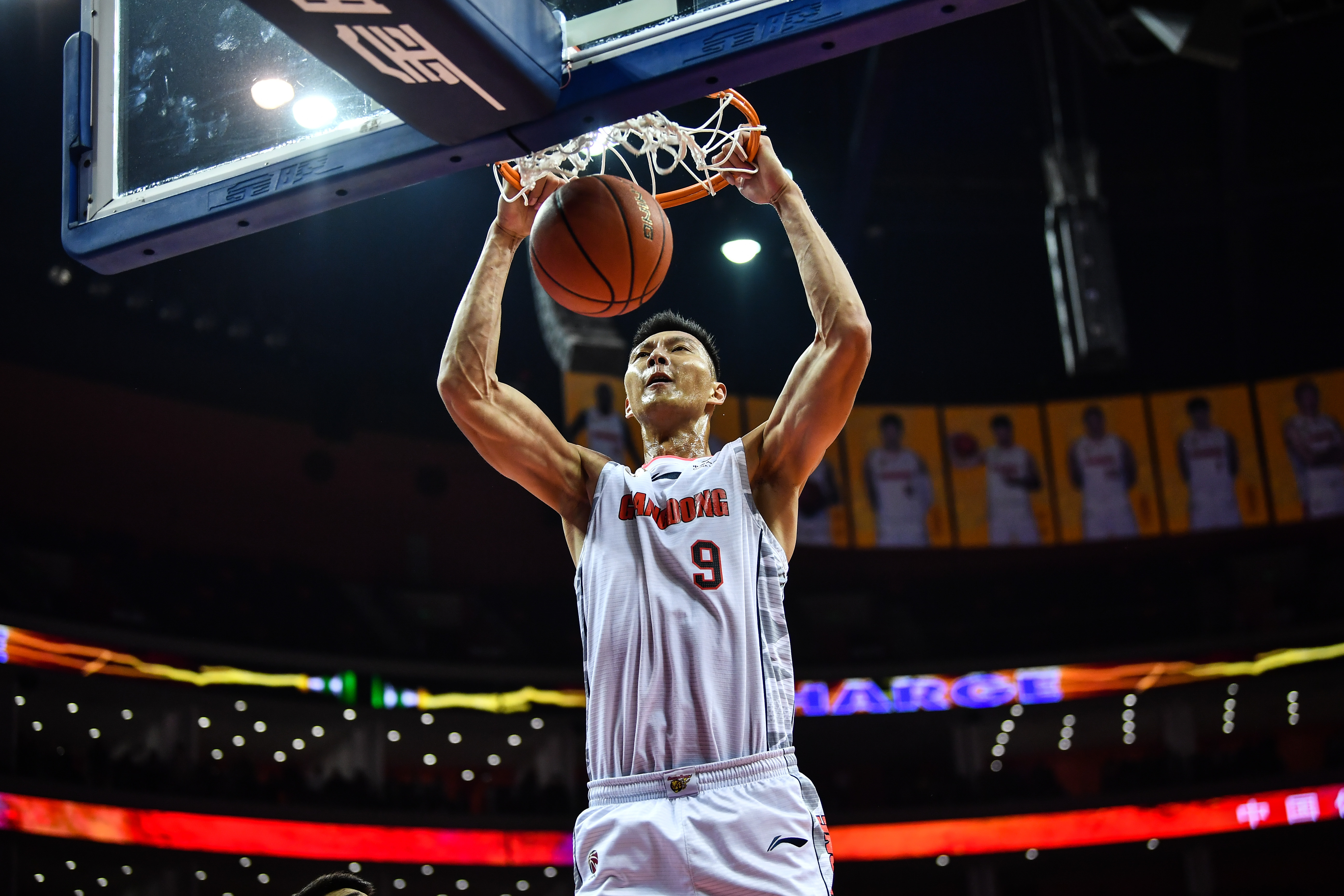 易建联退役仪式谈姚明演讲完整版,易建联退役仪式演讲完整版姚明