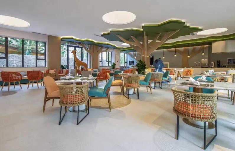 小精灵同款树屋绝了!遛娃的秘密基地,诗境家园里的度假圣地