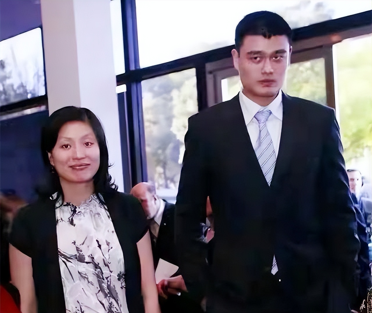 姚明和叶莉年龄,姚明与妻子叶莉