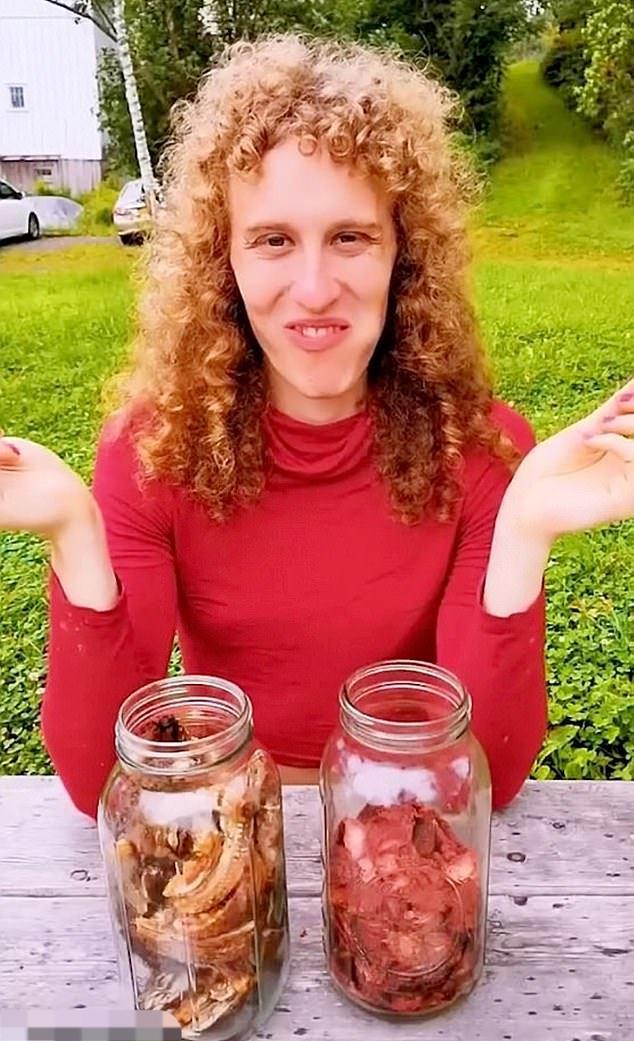 美国网红连续10年翻垃圾箱找吃的：车厘子用盆装，还有菲力牛排