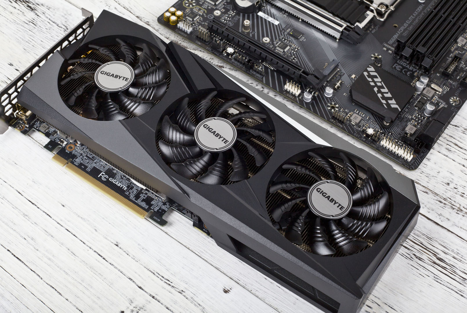 完美匹配13代酷睿,“堆料王”技嘉小雕B660MAORUSELITEAX体验