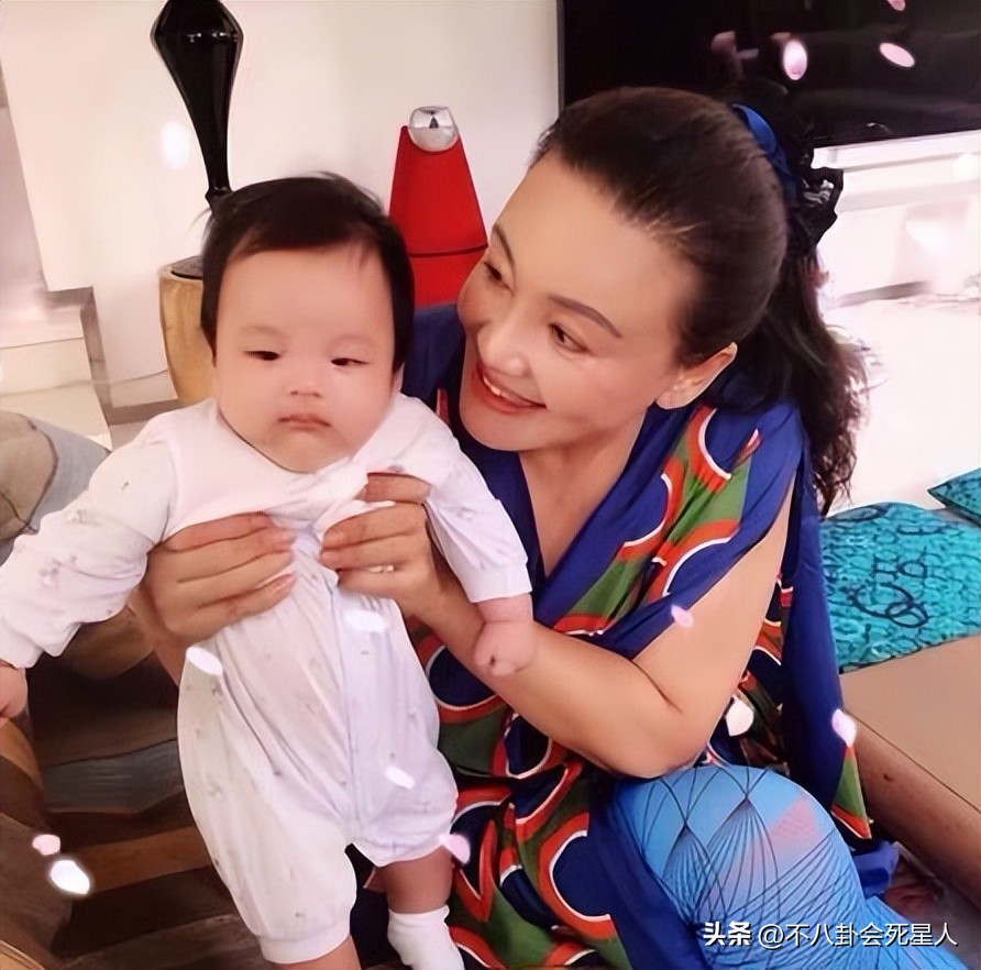 娱乐圈一天五个瓜,内娱爆料最新恋情