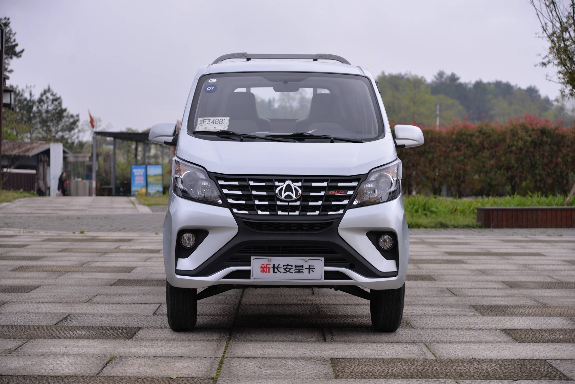 长安睿行m60新能源六座用车体验,新能源长安睿行m60试驾