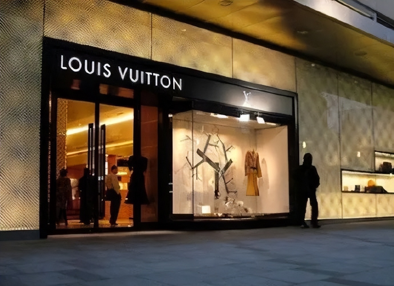 lv专柜假货事件怎么发现,买到lv假货怎么办