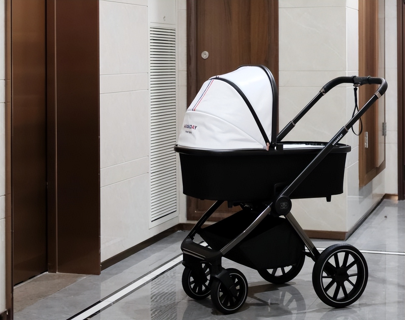 魔术师婴儿车和昆塔斯婴儿车,昆塔斯哪款婴儿车好用