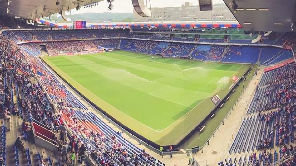 欧洲足球豪门球场盘点,欧洲足坛十大震撼球场