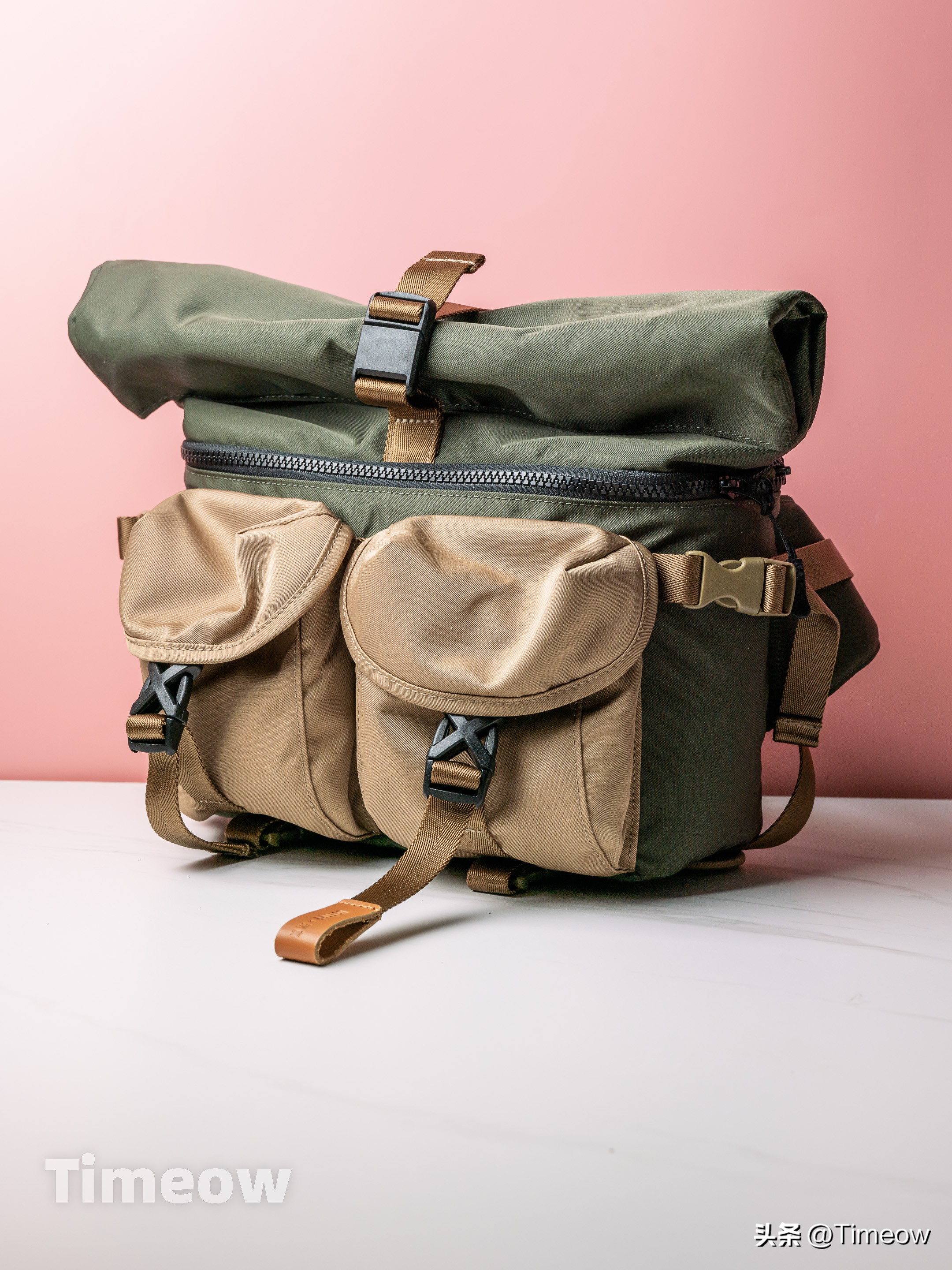 我终于买了人生第一个相机包洛斐遍野斜挎相机包