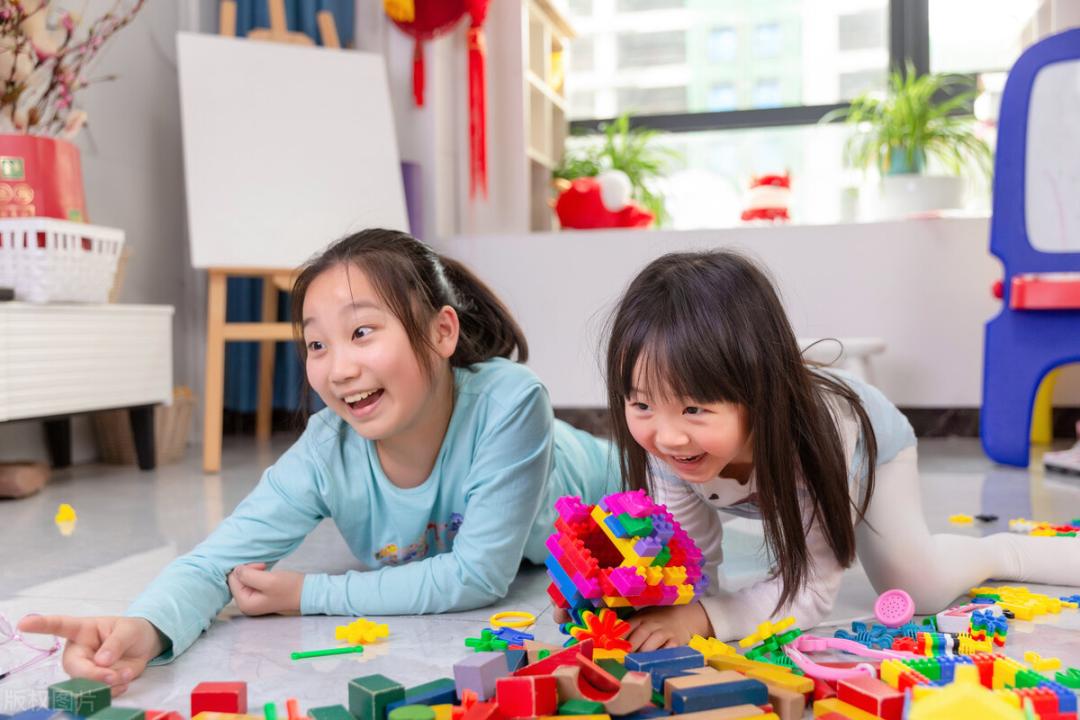 开学要告诉孩子远离三种朋友,告诉孩子哪几种朋友是不能交的