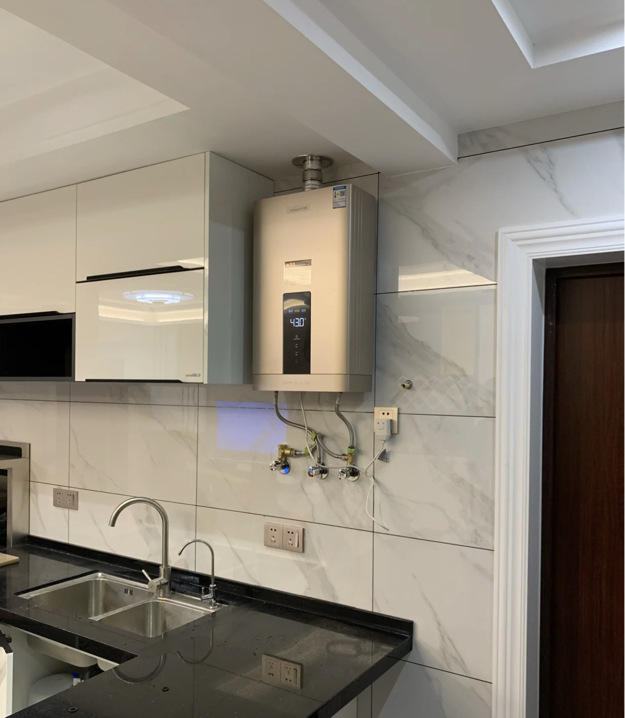 如何避免安装燃气热水器收费,燃气热水器安装费用700多正常吗