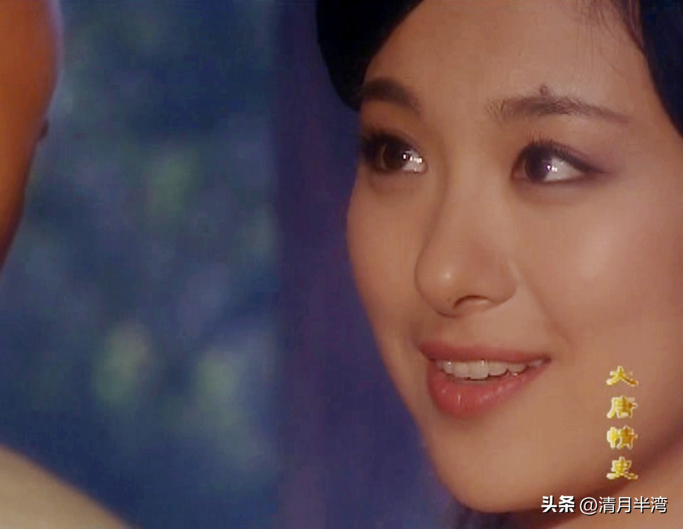 10位桃花眼明星,七位桃花眼女明星图片