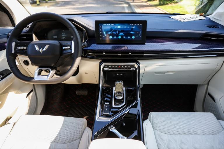 五菱星辰混动值得买吗?10万上混动SUV,市区油耗很放心