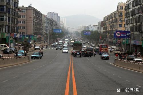 大连最繁华的步行街是哪个区,大连市以地名命名的路街