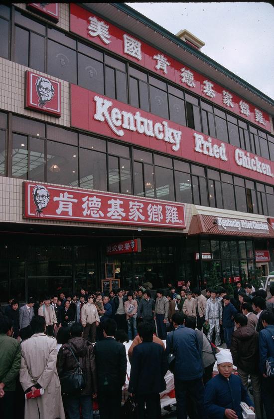 看了济南中恒酒店餐厨用品展，能想到当年肯德基开业时，是啥样吗