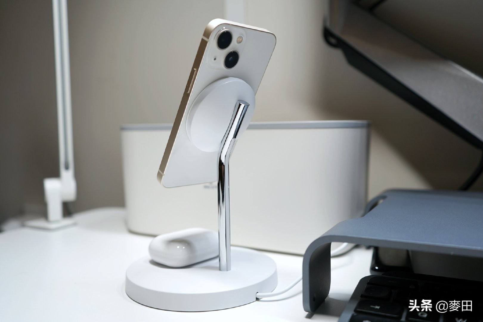 iphone13mini充电无反应,iphone13充电线没有usb