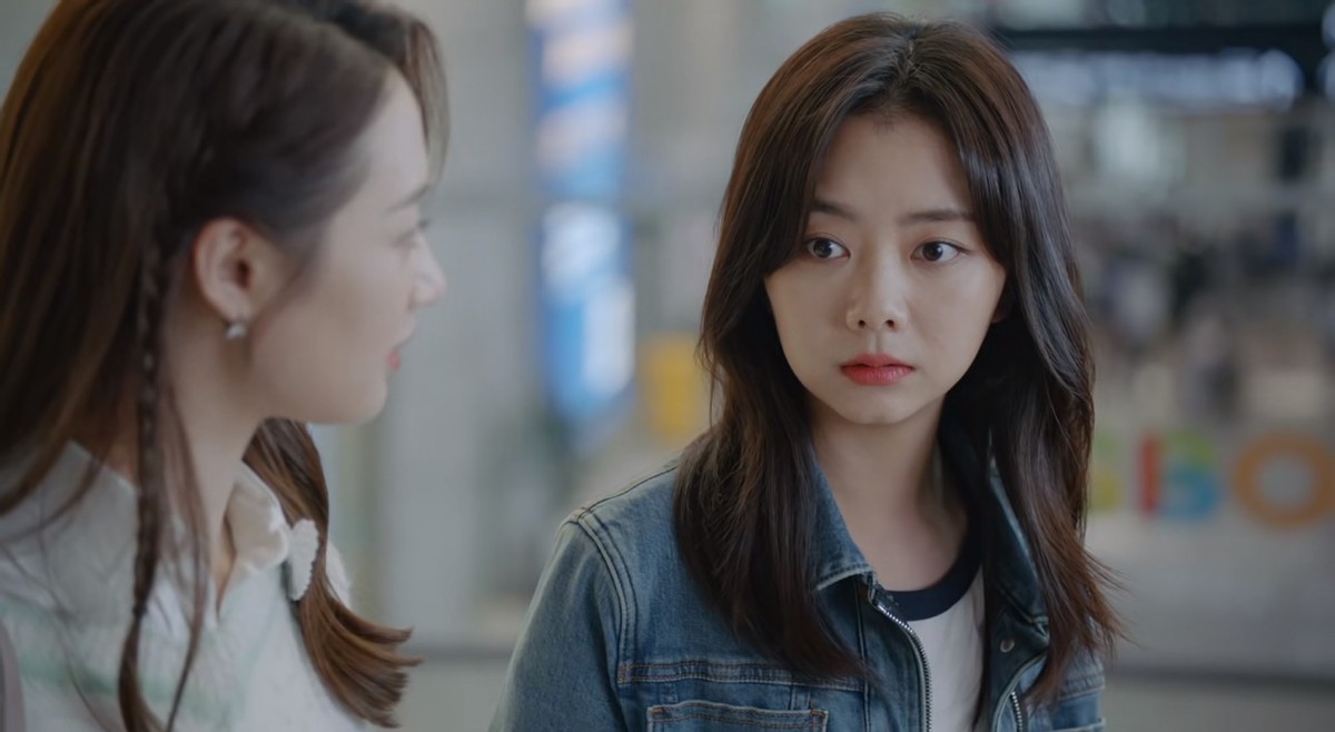 《请叫我总监》：谭松韵的皱纹，*冰白**的眼袋，这部剧的滤镜好真实