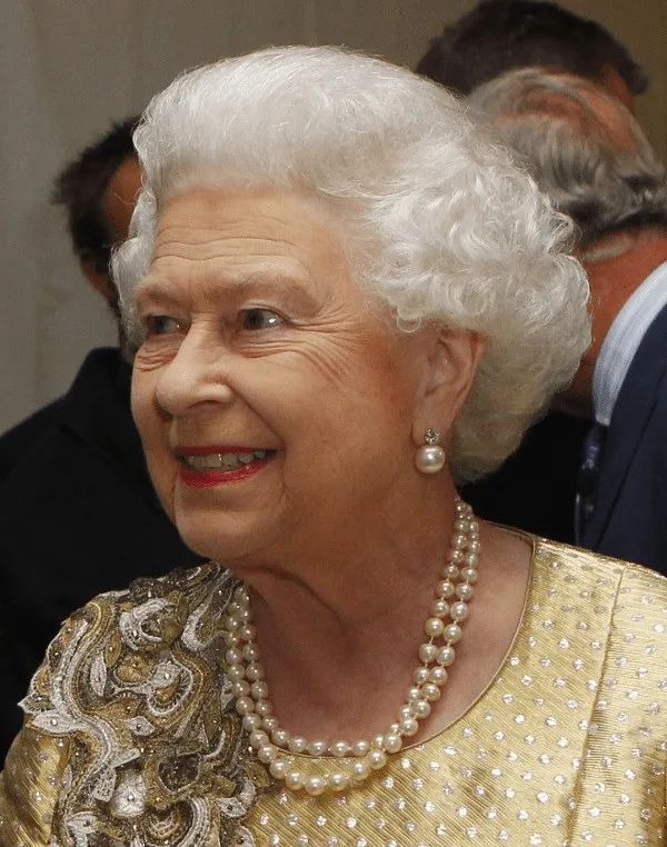 什么珍珠好看又实用,女人为什么爱首饰