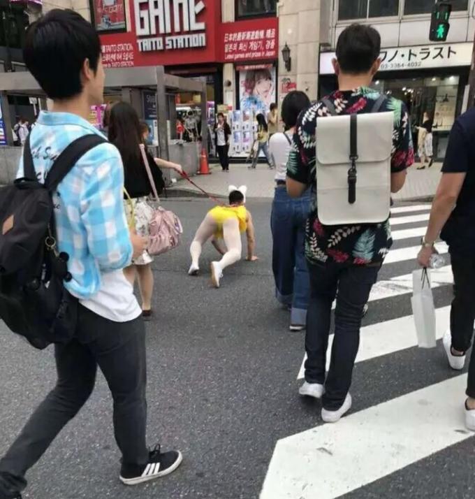 女大学生地铁事件道歉,地铁女学生事件