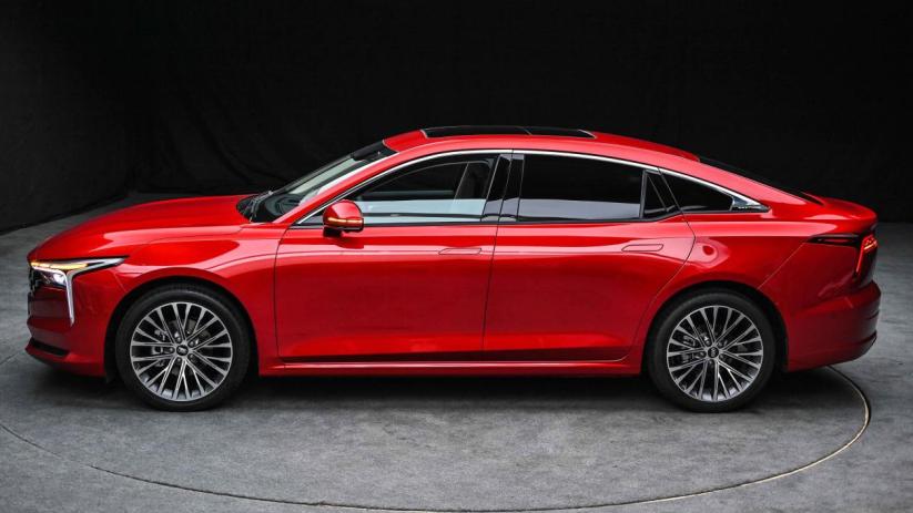 2011年奔腾b70是中级车吗,奔腾b702022款1.5t自动乐享型黑科技