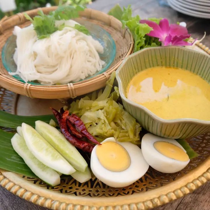 泰国必吃十大美食排名,到泰国必吃的十大美食