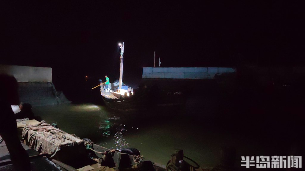 青岛开海渔船出海视频,青岛小港渔船出海