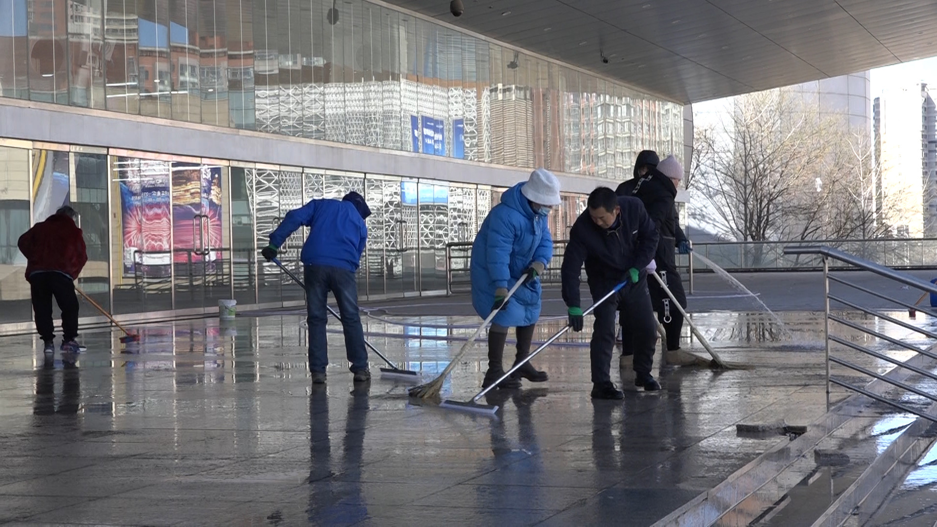 热辣滚烫，奔腾吧，“滨城”足球！