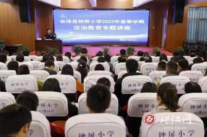 曲靖民族团结进步示范区创建会议,曲靖市创建民族团结示范市的载体