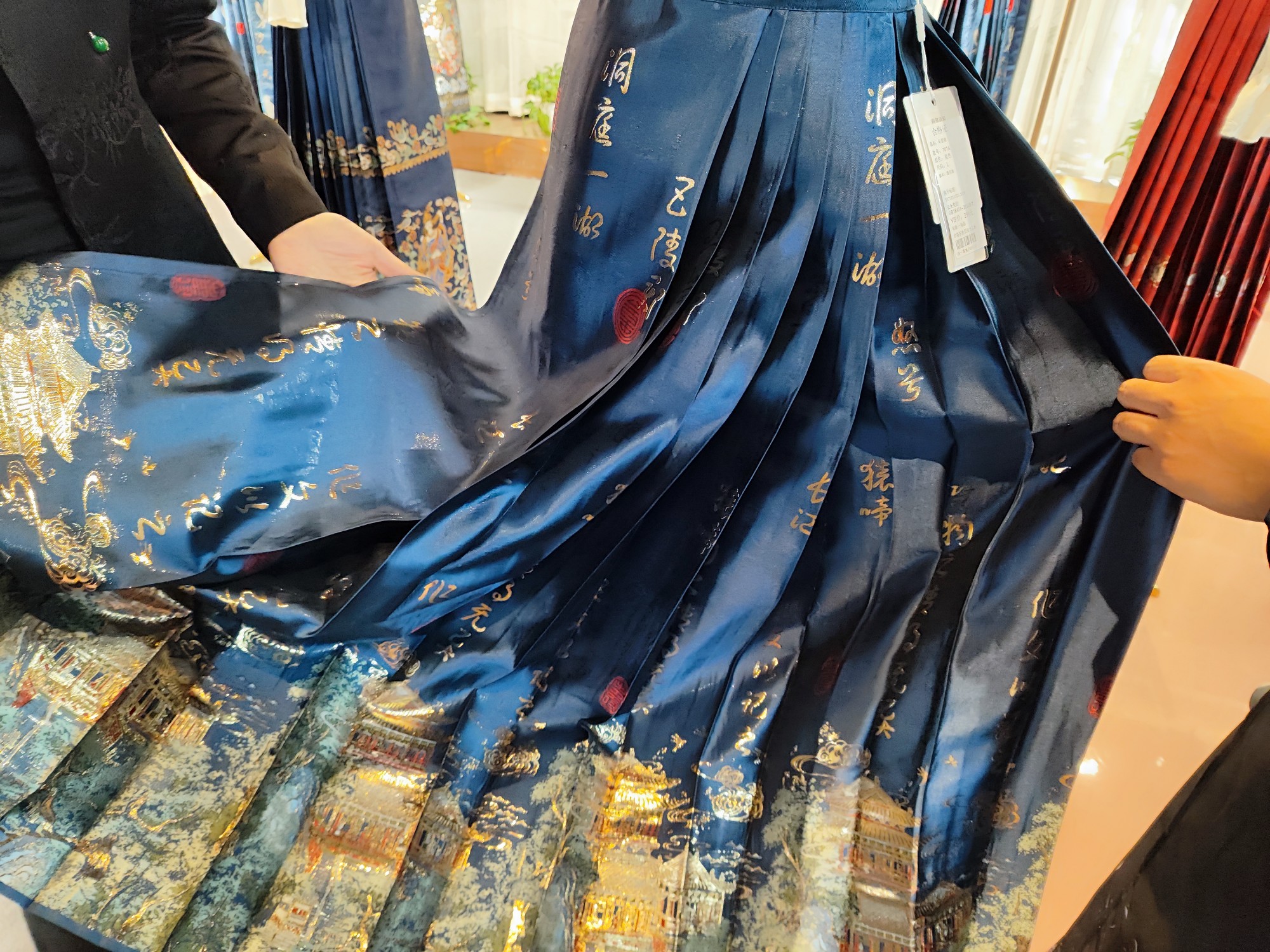 新中式服装的市场份额怎么分析,新中式服装为什么这么火