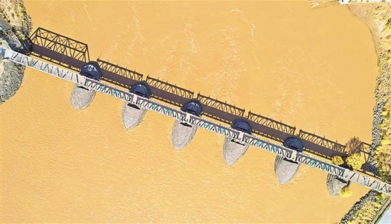 青铜长峡：因黄河而兴因黄河而美