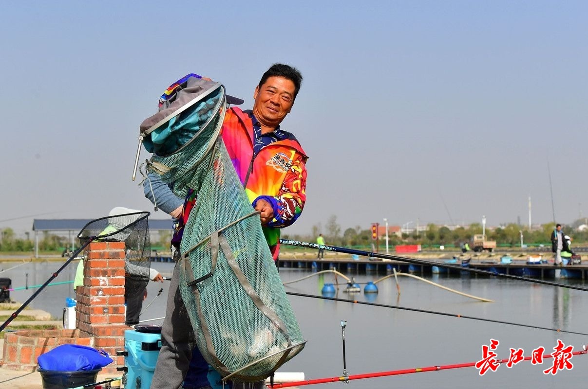 钓鱼月入过万,钓鱼月入20000