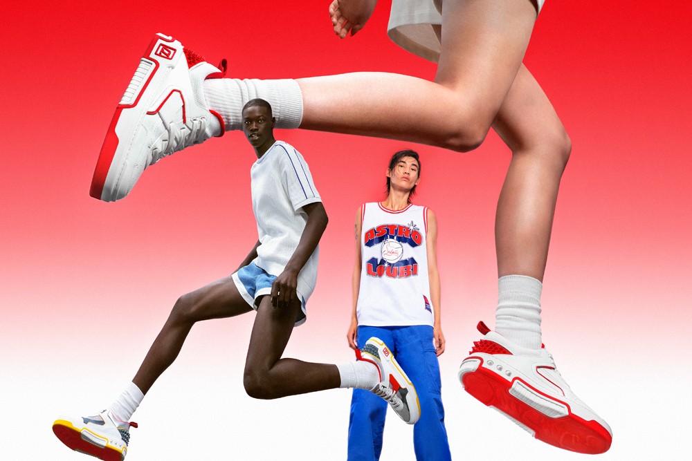 明星都在穿的CL「红底鞋」！居然是这种脚感！