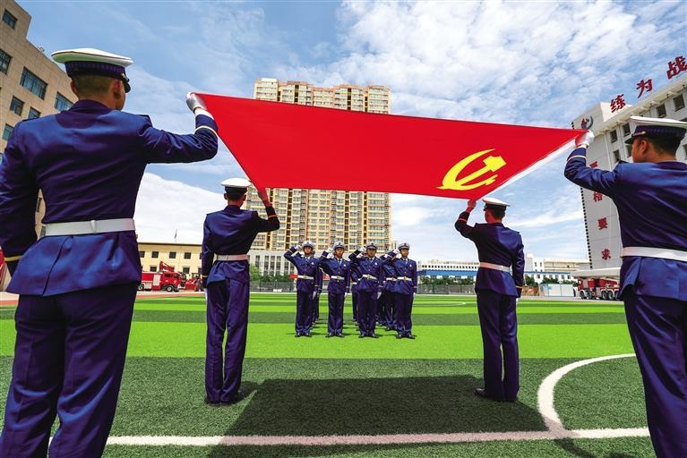 践行训词精神做忠诚消防卫士,践行重要训词精神永葆警察本色