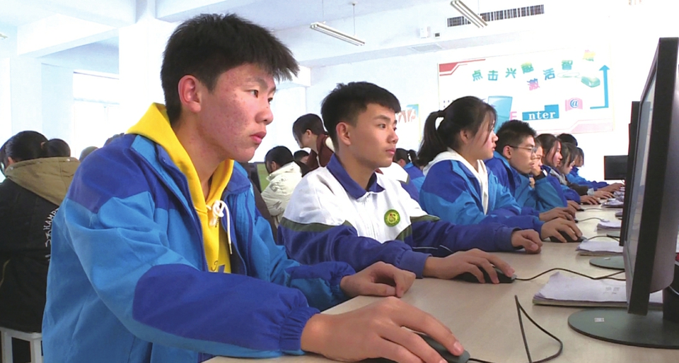 让农村孩子享受更好的教育,让乡镇的孩子享受一线城市的教育