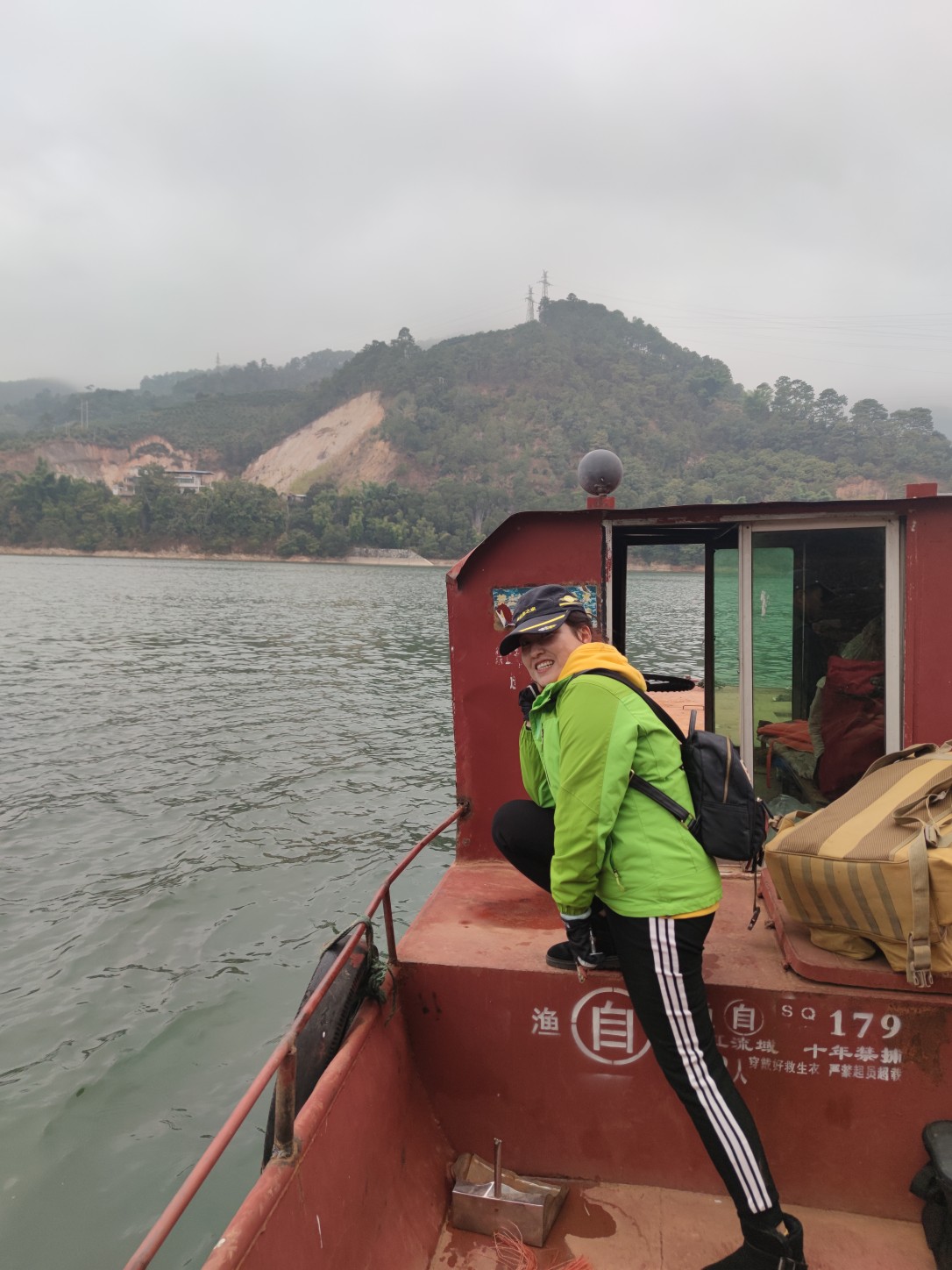 梅子姐这次选了没有打窝的钓位，渔获究竟如何呢