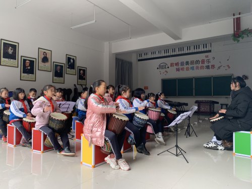 高新四小的课程表,高新四小教学质量如何