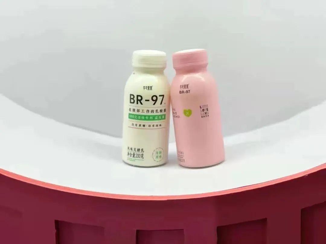 官方回应酸奶事件,最近曝光非法添加的牛奶